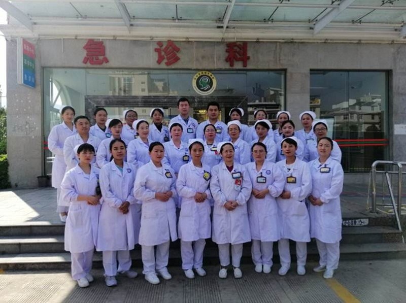 急診科全家福.jpg